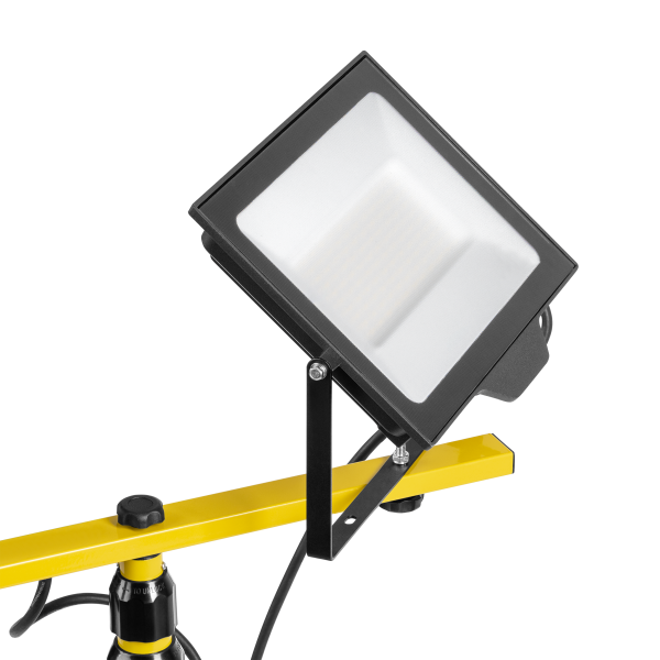 ALLED set of 2 x 100W floodlights with tripod and 2m cable ALLED set of 2 x 100W floodlights with tripod and 2m cable